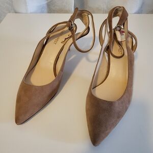 Nine West Women's Shawn Suede Dress Pump, Buckle Straps Clisure, Size 6 Brown